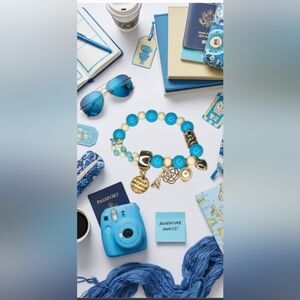 New Beaded Stretch Charm Bracelet Blue Cream White